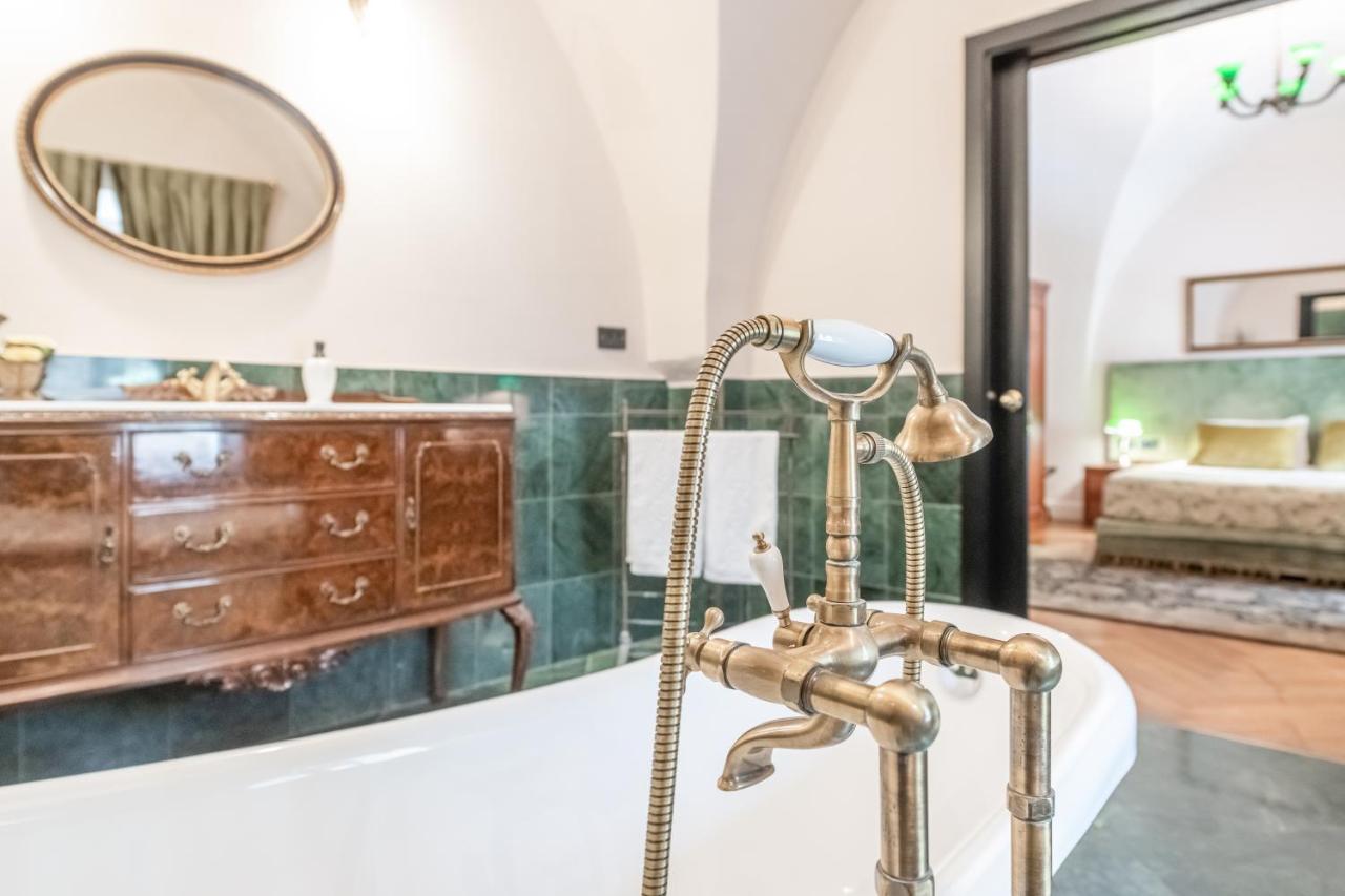 Casa Nova - Luxury & Boutique